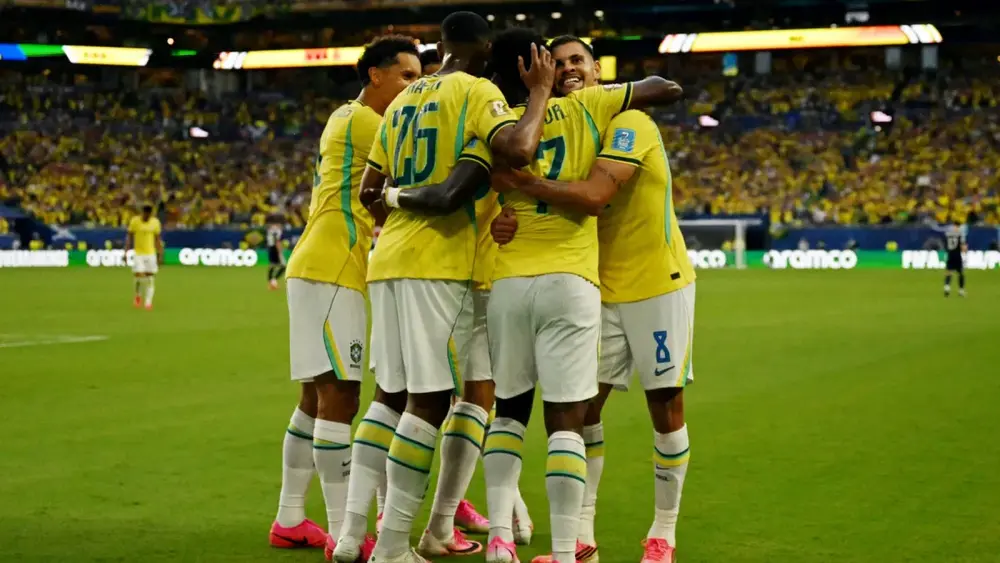 Italiano apitará Brasil x Japão na Copa