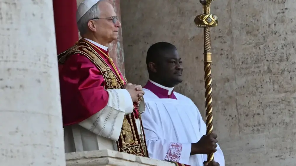 Papa Leão XIV promete Igreja segura a vítimas de abuso em Madri