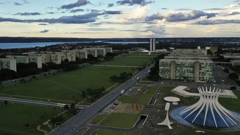 Rota Monumental e CATs ampliam turismo em Brasília